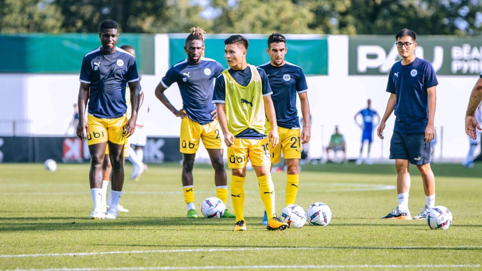 和李磊能够 和李磊能够